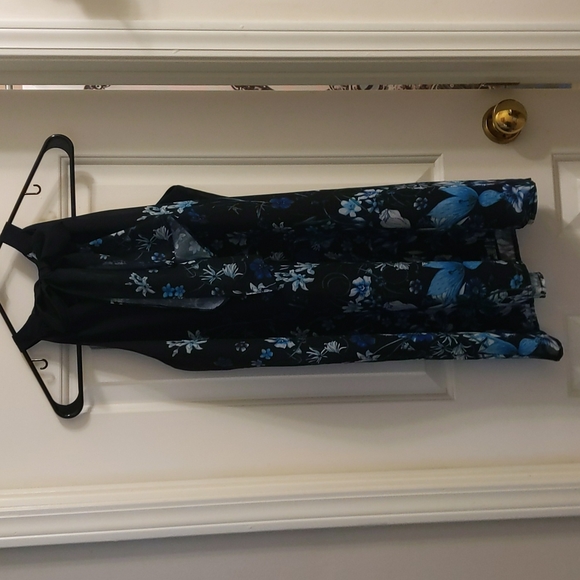 Garden Dress - Picture 2 of 5